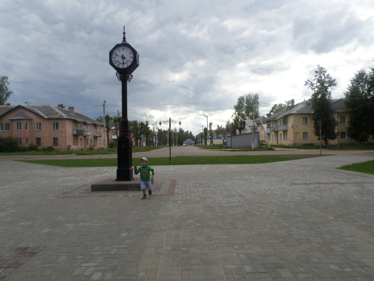 Погода верхнеднепровский смоленская область сегодня. Посёлок Верхнеднепровский Смоленская. Поселок Верхнеднепровский Дорогобужский район. Смоленская область Дорогобужский район пгт Верхнеднепровский. Поселок Верхнеднепровский Смоленской области.